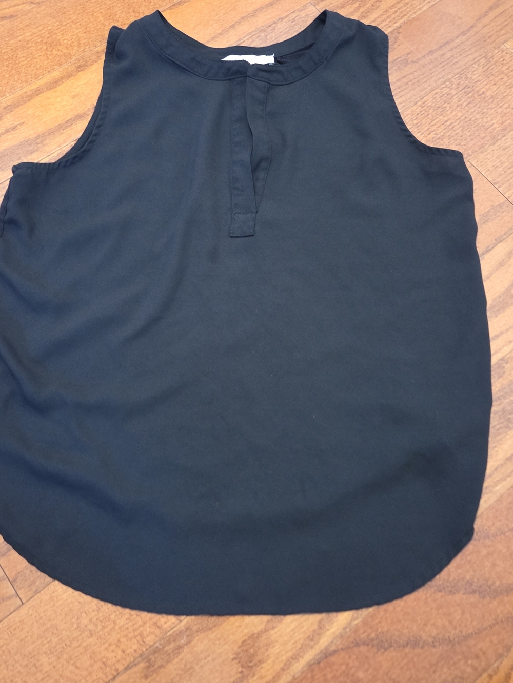 LOFT Black Sleeveless Shell Top